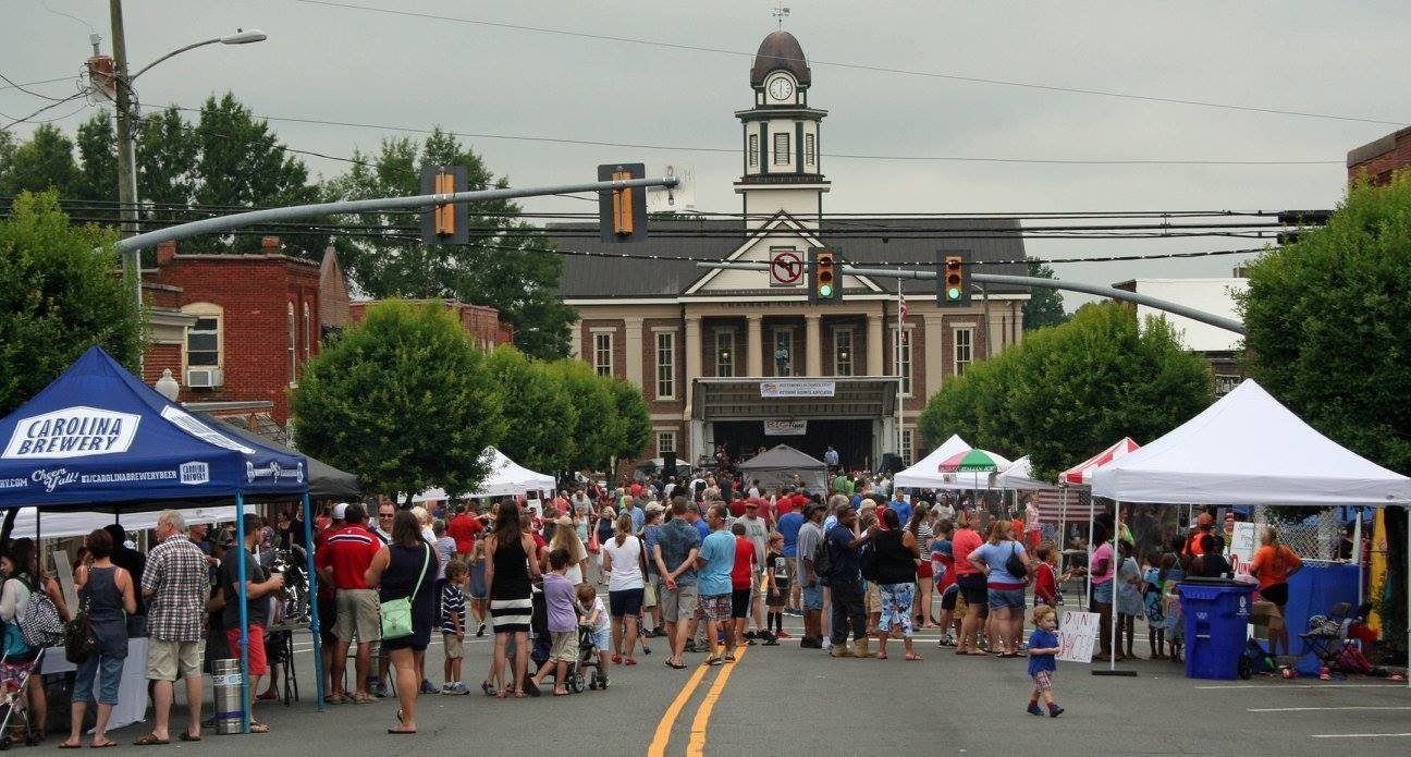 Main Street Pittsboro is a sponsor and supporter of downtown events such as Summerfest. Main Street also coordinates with the town while advocating for policies that support those activities.